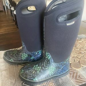 Bogs brand womens  size 6 rain/winter boots